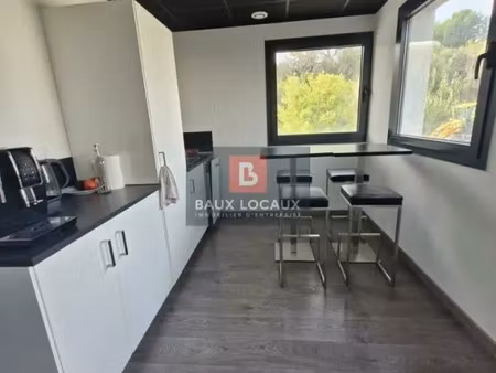 mixte activites-bureaux a vendre