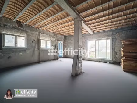 maison 2 pièces - 180 m²