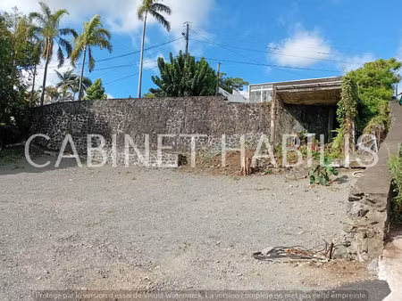 a louer - terrain d'environ 600 m2 - tampon - 1 300 eur ht