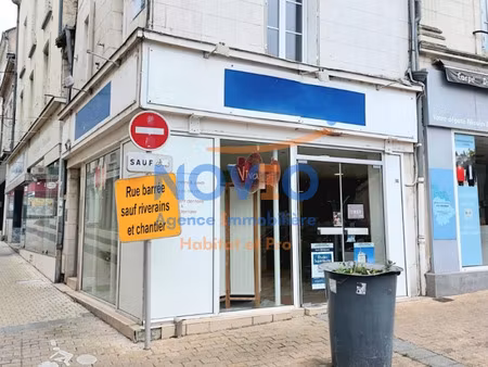 location locaux professionnels 50 m² à chatellerault (86100)  550 €