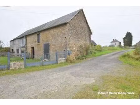 vente longère et corps de ferme à monthault (35420) : à vendre / 186m² monthault