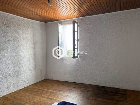 maison de village f3 à rénover