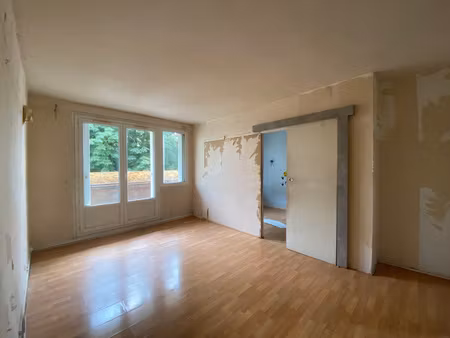 4 pièces 60m2 avec balcon et cave