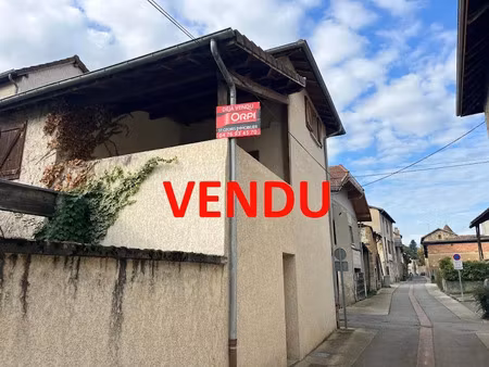 vente appartement 3 pièces 66 m² à saint-etienne-de-saint-geoirs (38590)  129 000 €