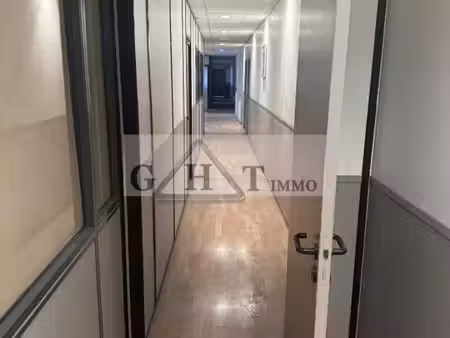 bureaux 400 m²