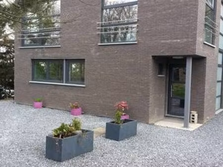 bureaux partagé avec pkg - domiciliation possible