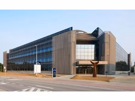 falcon building