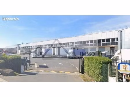 local bureaux 1 352 m²