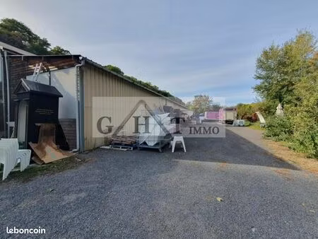 local bureaux 1 371 m²