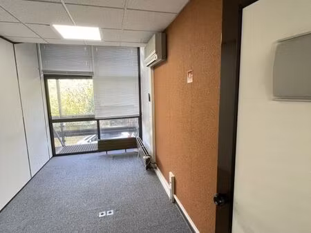 bureau 18 m²