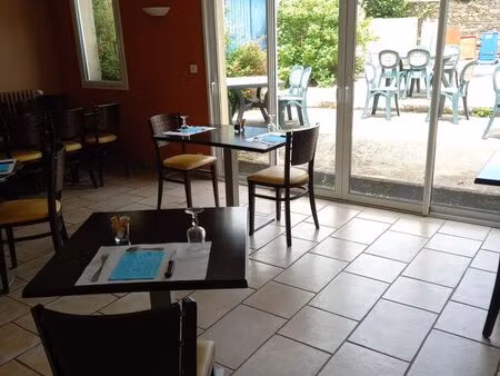 commerce  bar- tabac- station service
