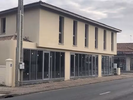 location commerce 54 m² à biganos (33380)