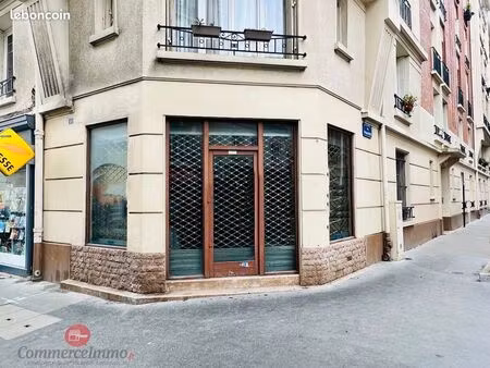 boutique 61 m² bois colombes