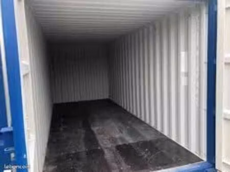 local garde-meuble - box de self-stockage - container garage 15 m² / 33 m3
