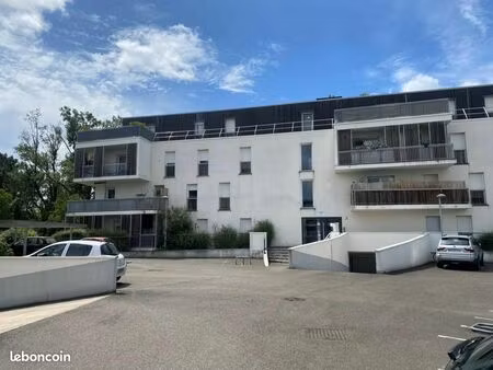 parking villenave d ornon