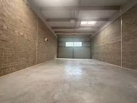 location local d'activités coupvray 719 m²