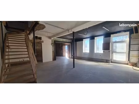 local 162 m² couzeix