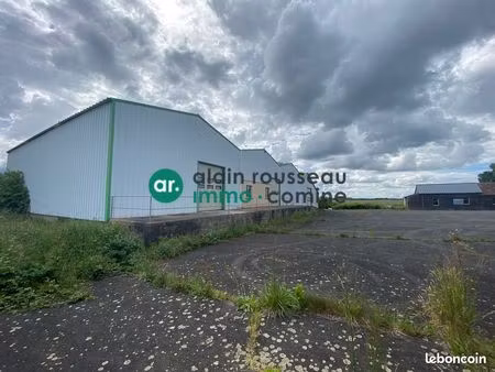 local 1000 m² durtal