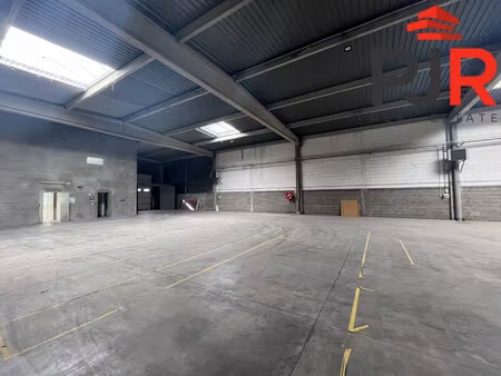location local commercial