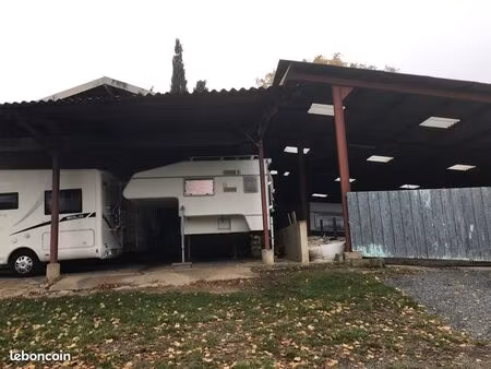 local pour camping car ou autres
