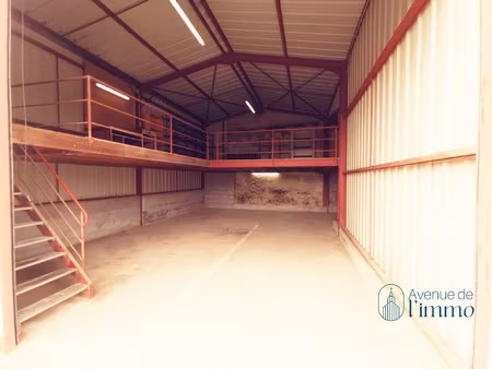 local commercial  artisanal ou stockage 172m²