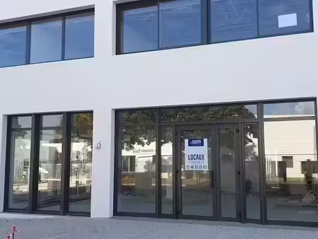 location locaux professionnels 0 pièces 80 m² à perigny (17180)  1 680 €