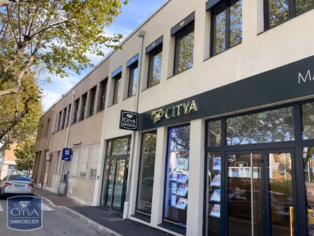 local professionnel à louer 245 m² - port-de-bouc (13) - 2 500€