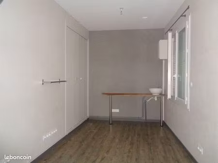 local commercial