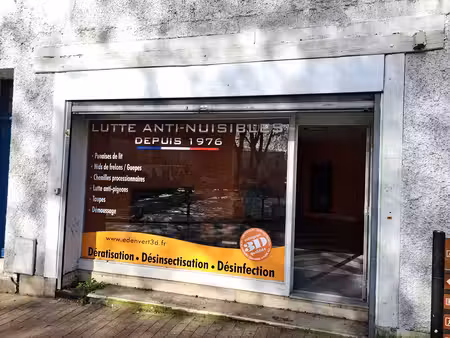 location local commercial saintes 17100 - - surface privée