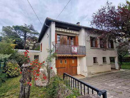maison avec jardin et garage dans vallon pont d'arc