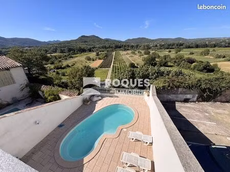 maison de village 5 pièces 230 m²