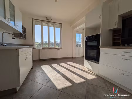 maison secteur evron