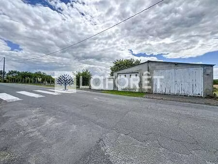 vente terrain à chanteloup (79320) : à vendre / 3703m² chanteloup
