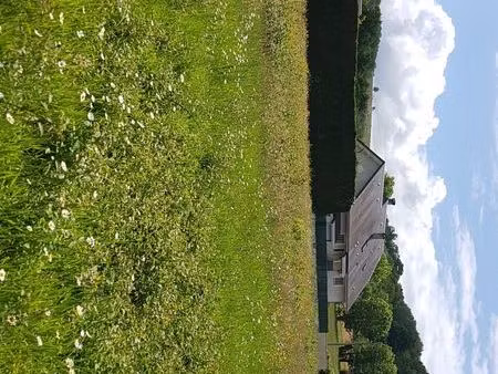 a decouvrir 2 terrains à bâtir