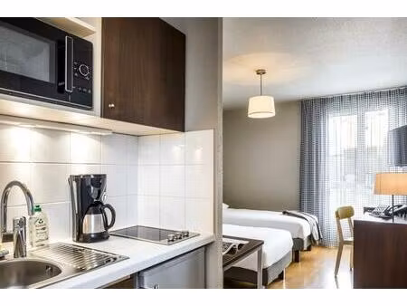 studio douillet – 21.80 m² - résidence adagio paris vanves porte de châtillon