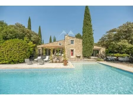 maison de 8 pièces de luxe en location à gordes  france