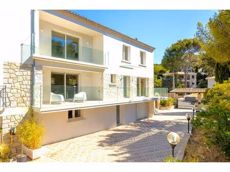 vente maison 6 pièces 218m2 cassis 13260 - 1690000 € - surface privée