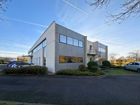 location bureau 187 m² à saran (45770)