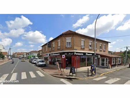 boutique 267 m² savigny sur orge