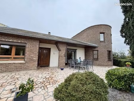 maison 9 pièces 150 m²