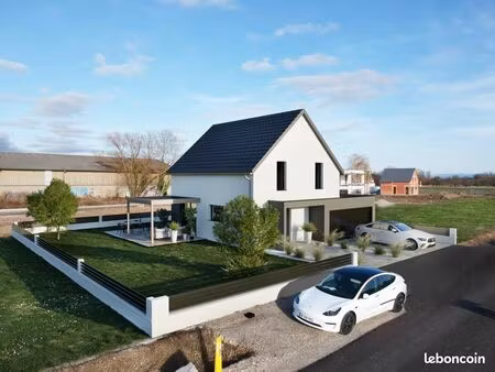 maison 5 pièces 105 m²