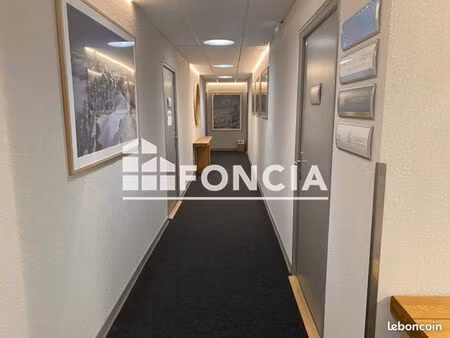 local commercial 61 m²