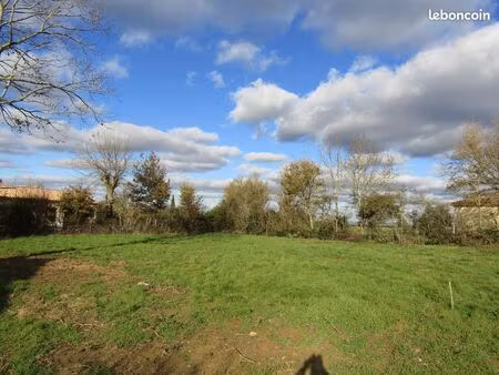 terrain 893 m² cahuzac