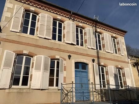 maison 10 pièces 304 m²