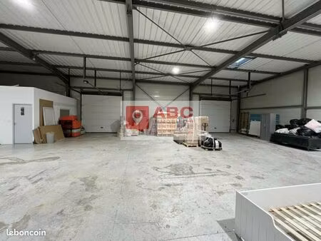 local d'activité 430 m²