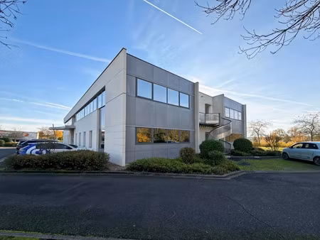 location locaux professionnels 187 m² à saran (45770)  2 737 €