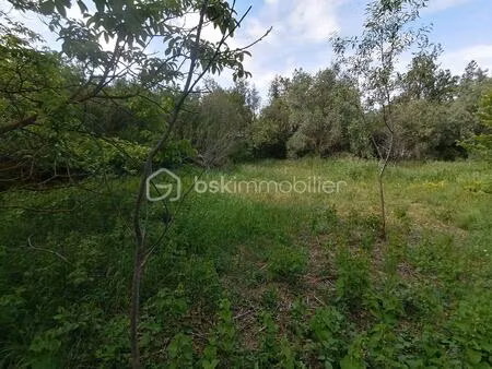terrain de 932 m² à villeneuve-les-avignon