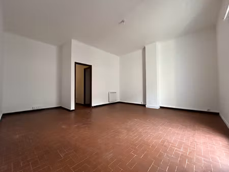 f2 - centre ville - vidauban