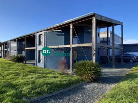 a louer - bureaux 73 m2 - beaucouze (zfu)