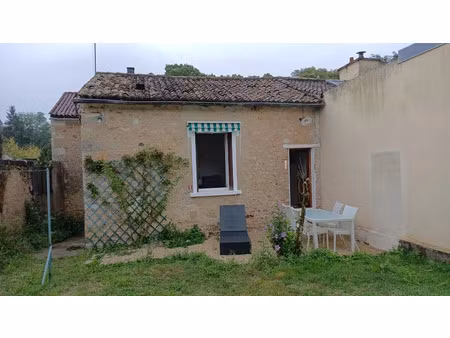 location meublée maison 3 pièces 60 m² à ligugé (86240)  900 €